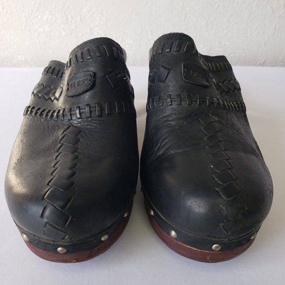 UGG Abbie Womens Black Leather Studded Wooded Clogs Size US 10 Sherpa Lined Mule - Picture 2 of 13